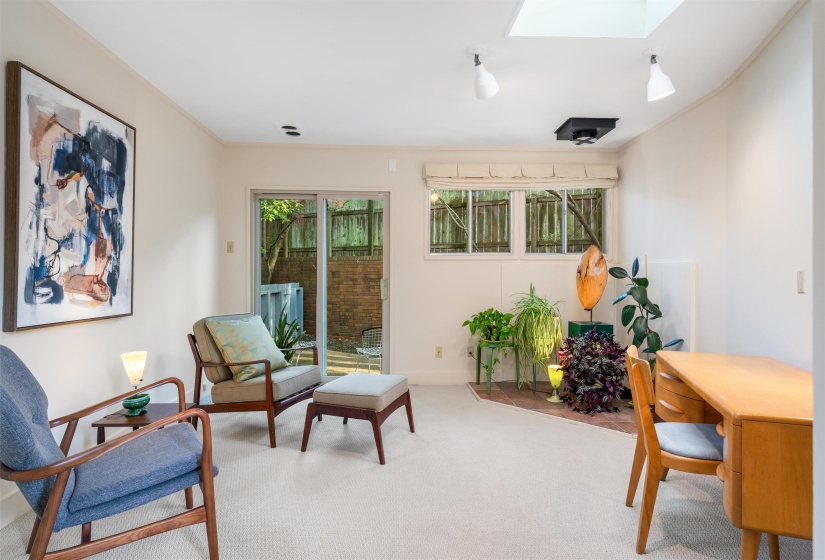 150 WARING RD, Memphis, Tennessee 38117, 3 Bedrooms Bedrooms, 10 Rooms Rooms,3.1 BathroomsBathrooms,Residential,For Sale,WARING,10193328
