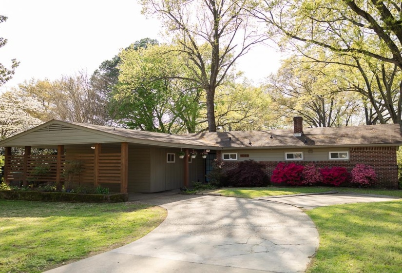 1089 IVY RD, Memphis, Tennessee 38117, 3 Bedrooms Bedrooms, 6 Rooms Rooms,2 BathroomsBathrooms,Residential,For Sale,IVY,10193426