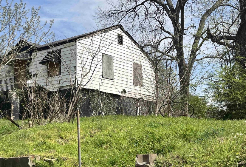 View of property exterior