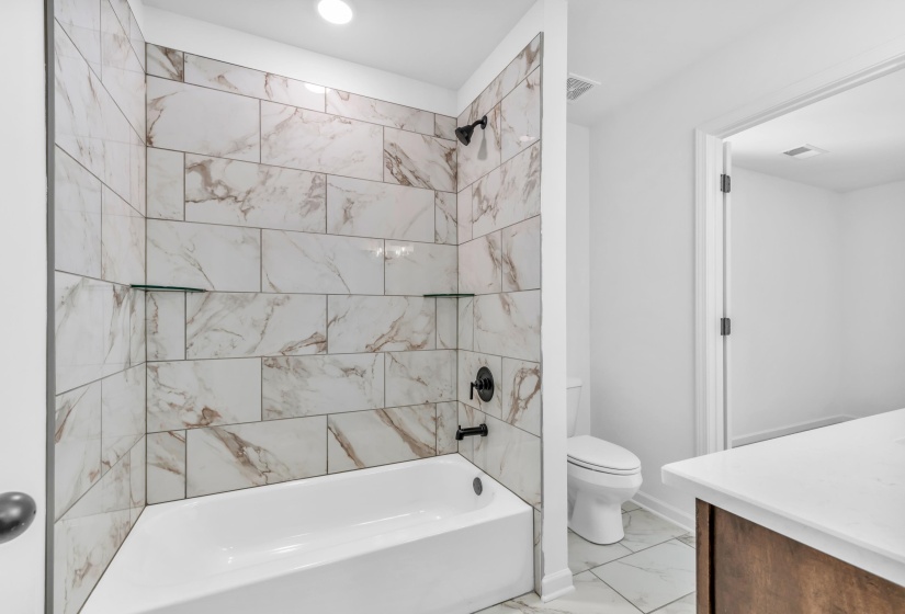 10188 KAITLYNN ROSE DR, Lakeland, Tennessee 38002, 4 Bedrooms Bedrooms, 8 Rooms Rooms,3 BathroomsBathrooms,Residential,For Sale,KAITLYNN ROSE,10178111