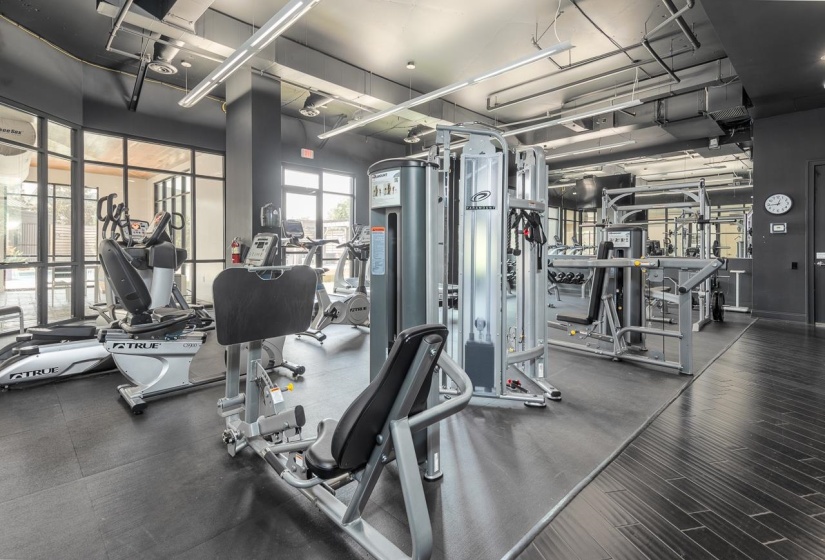 Also has attached, private yoga room.