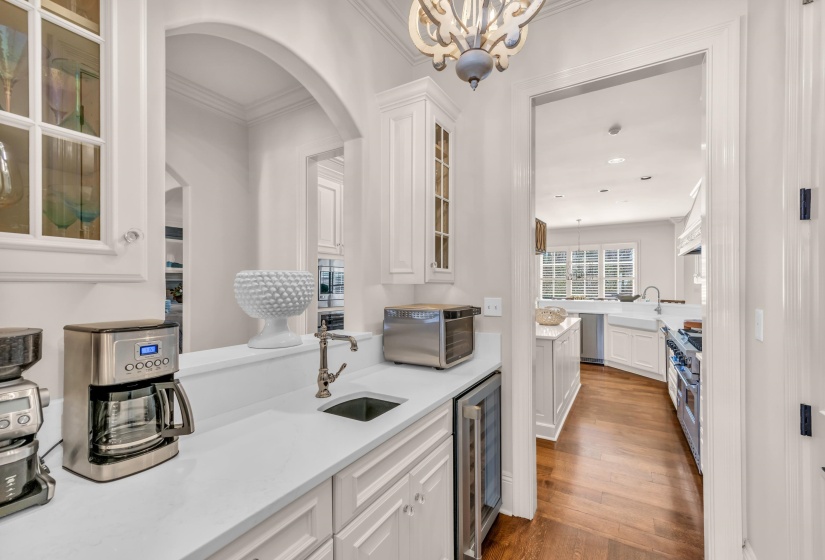 9125 BELLE FLEURS CV, Germantown, Tennessee 38139, 5 Bedrooms Bedrooms, 12 Rooms Rooms,4.2 BathroomsBathrooms,Residential,For Sale,BELLE FLEURS,10193659