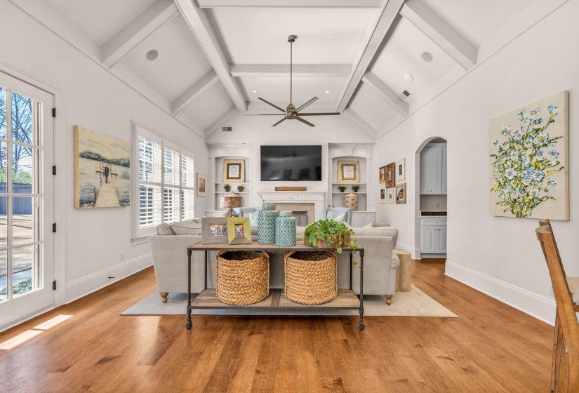 9125 BELLE FLEURS CV, Germantown, Tennessee 38139, 5 Bedrooms Bedrooms, 12 Rooms Rooms,4.2 BathroomsBathrooms,Residential,For Sale,BELLE FLEURS,10193659