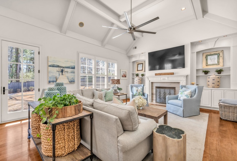 9125 BELLE FLEURS CV, Germantown, Tennessee 38139, 5 Bedrooms Bedrooms, 12 Rooms Rooms,4.2 BathroomsBathrooms,Residential,For Sale,BELLE FLEURS,10193659