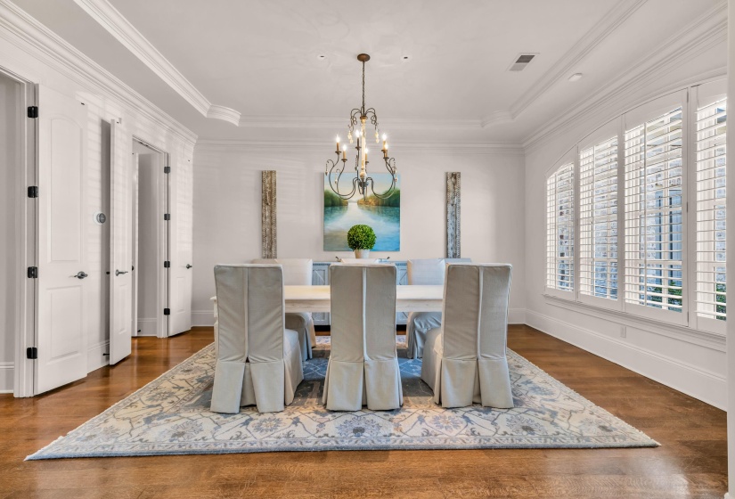9125 BELLE FLEURS CV, Germantown, Tennessee 38139, 5 Bedrooms Bedrooms, 12 Rooms Rooms,4.2 BathroomsBathrooms,Residential,For Sale,BELLE FLEURS,10193659