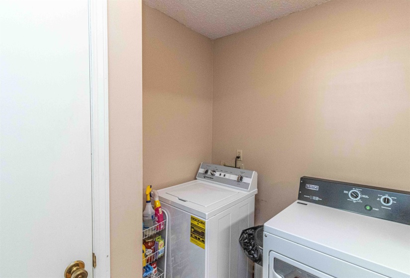 142 TREECE ST, Selmer, Tennessee 38375, 3 Bedrooms Bedrooms, 11 Rooms Rooms,3 BathroomsBathrooms,Residential,For Sale,TREECE,10193709