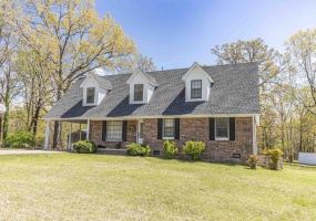 142 TREECE ST, Selmer, Tennessee 38375, 3 Bedrooms Bedrooms, 11 Rooms Rooms,3 BathroomsBathrooms,Residential,For Sale,TREECE,10193709 142 TREECE ST, Selmer, Tennessee 38375, 3 Bedrooms Bedrooms, 11 Rooms Rooms,3 BathroomsBathrooms,Residential,For Sale,TREECE,10193709