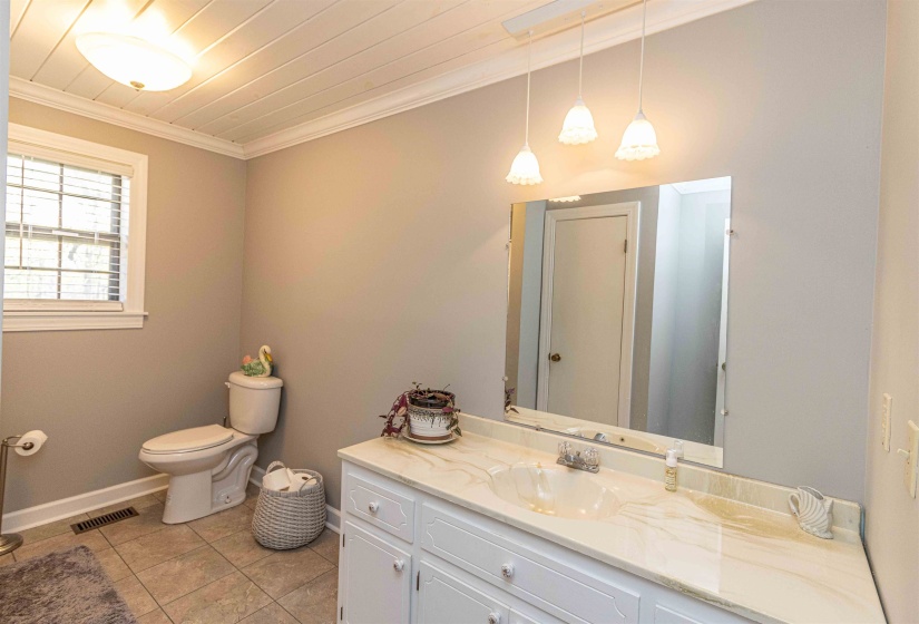 142 TREECE ST, Selmer, Tennessee 38375, 3 Bedrooms Bedrooms, 11 Rooms Rooms,3 BathroomsBathrooms,Residential,For Sale,TREECE,10193709