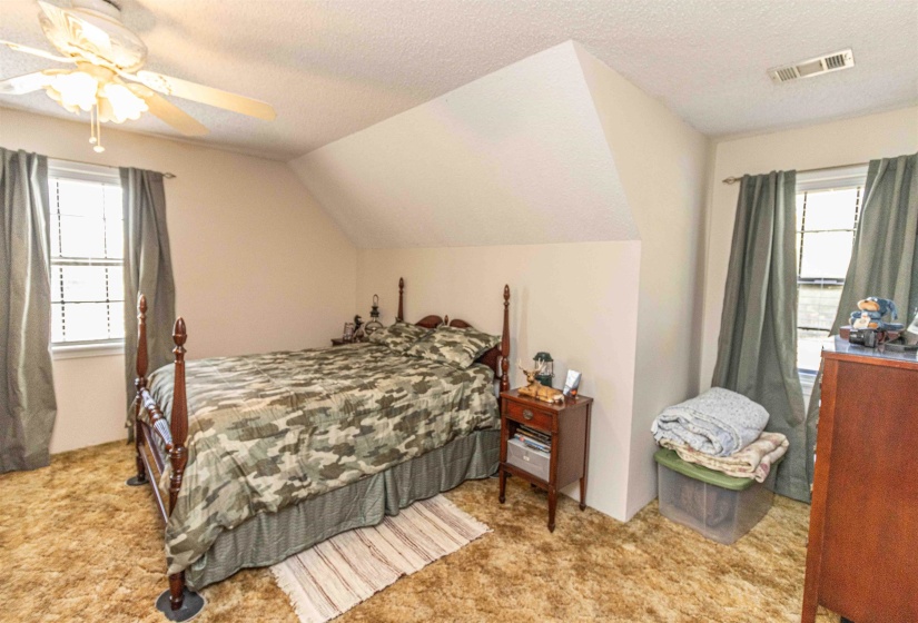 142 TREECE ST, Selmer, Tennessee 38375, 3 Bedrooms Bedrooms, 11 Rooms Rooms,3 BathroomsBathrooms,Residential,For Sale,TREECE,10193709