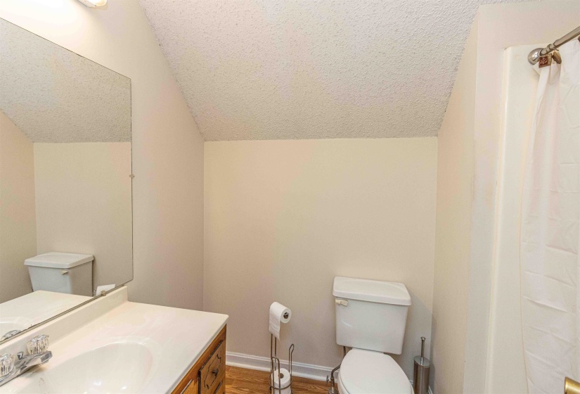 142 TREECE ST, Selmer, Tennessee 38375, 3 Bedrooms Bedrooms, 11 Rooms Rooms,3 BathroomsBathrooms,Residential,For Sale,TREECE,10193709