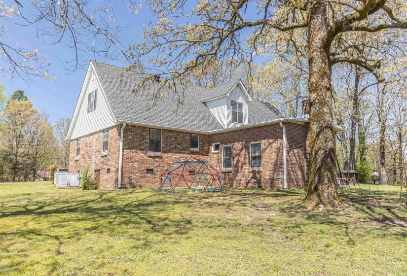 142 TREECE ST, Selmer, Tennessee 38375, 3 Bedrooms Bedrooms, 11 Rooms Rooms,3 BathroomsBathrooms,Residential,For Sale,TREECE,10193709