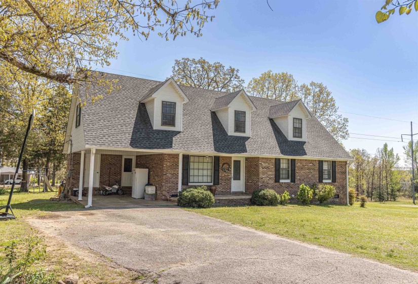 142 TREECE ST, Selmer, Tennessee 38375, 3 Bedrooms Bedrooms, 11 Rooms Rooms,3 BathroomsBathrooms,Residential,For Sale,TREECE,10193709