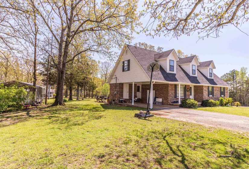 142 TREECE ST, Selmer, Tennessee 38375, 3 Bedrooms Bedrooms, 11 Rooms Rooms,3 BathroomsBathrooms,Residential,For Sale,TREECE,10193709