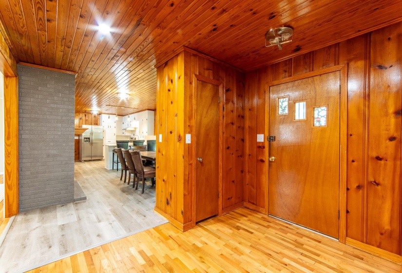 370 BOWEN DR, Savannah, Tennessee 38372, 3 Bedrooms Bedrooms, 9 Rooms Rooms,3 BathroomsBathrooms,Residential,For Sale,BOWEN,10193853