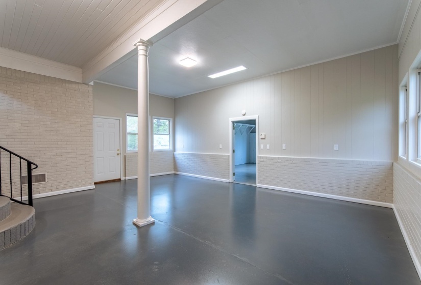 370 BOWEN DR, Savannah, Tennessee 38372, 3 Bedrooms Bedrooms, 9 Rooms Rooms,3 BathroomsBathrooms,Residential,For Sale,BOWEN,10193853