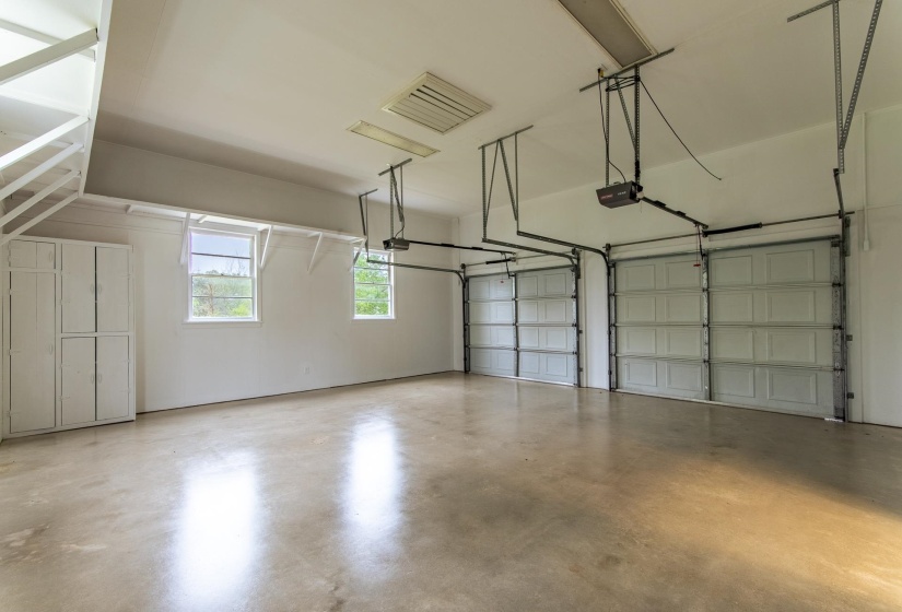 370 BOWEN DR, Savannah, Tennessee 38372, 3 Bedrooms Bedrooms, 9 Rooms Rooms,3 BathroomsBathrooms,Residential,For Sale,BOWEN,10193853