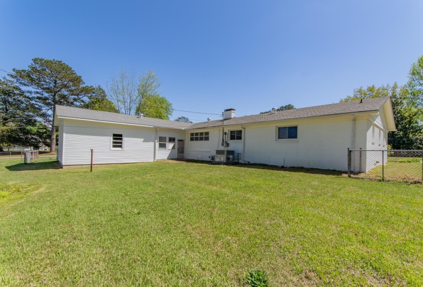 370 BOWEN DR, Savannah, Tennessee 38372, 3 Bedrooms Bedrooms, 9 Rooms Rooms,3 BathroomsBathrooms,Residential,For Sale,BOWEN,10193853