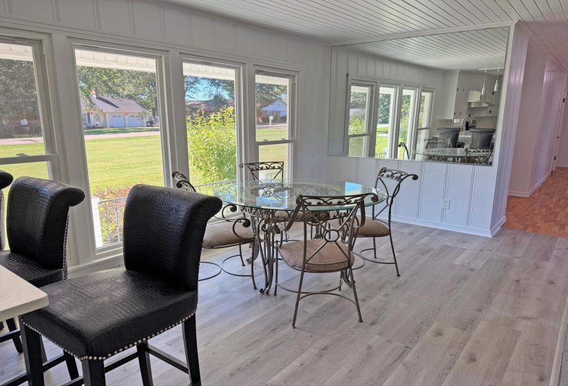 370 BOWEN DR, Savannah, Tennessee 38372, 3 Bedrooms Bedrooms, 9 Rooms Rooms,3 BathroomsBathrooms,Residential,For Sale,BOWEN,10193853