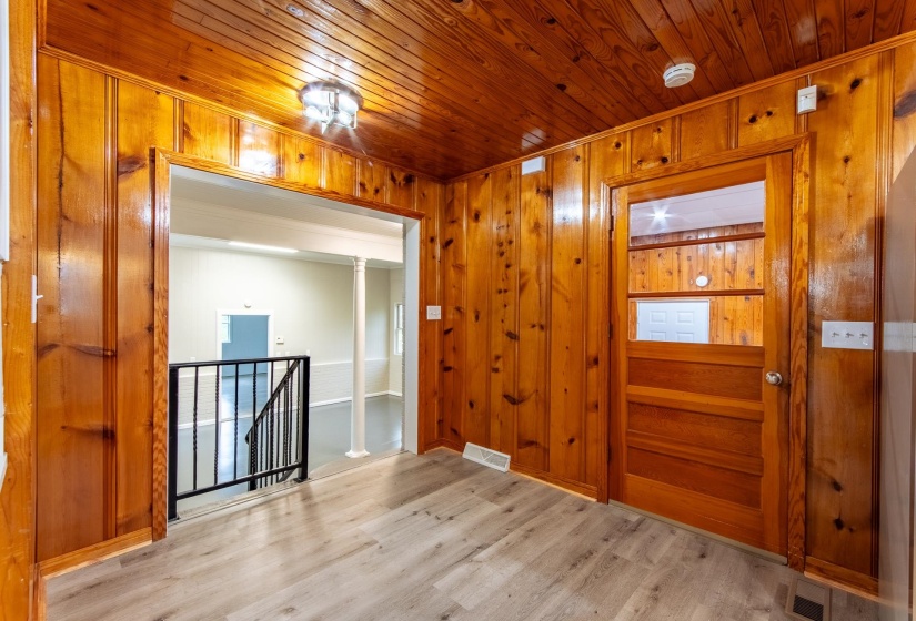 370 BOWEN DR, Savannah, Tennessee 38372, 3 Bedrooms Bedrooms, 9 Rooms Rooms,3 BathroomsBathrooms,Residential,For Sale,BOWEN,10193853