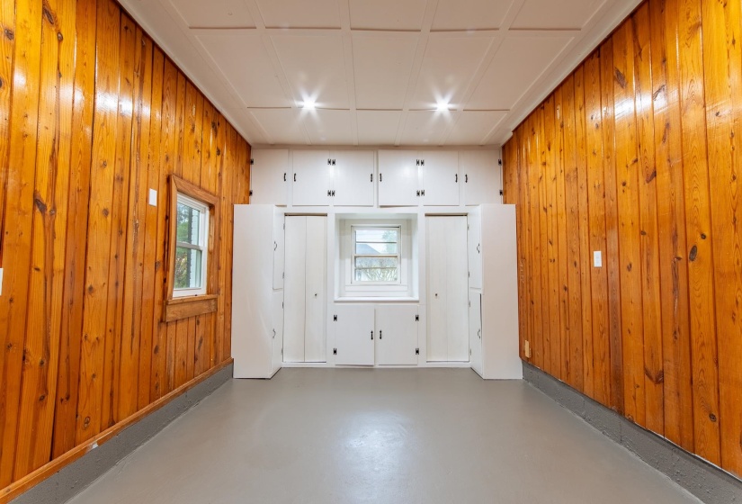 370 BOWEN DR, Savannah, Tennessee 38372, 3 Bedrooms Bedrooms, 9 Rooms Rooms,3 BathroomsBathrooms,Residential,For Sale,BOWEN,10193853