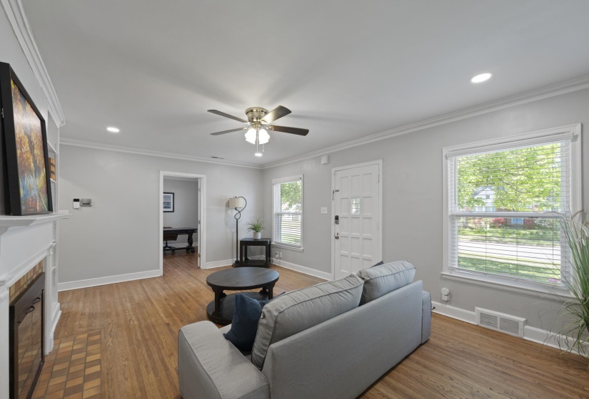 3539 CHARLESWOOD AVE, Memphis, Tennessee 38122, 3 Bedrooms Bedrooms, 7 Rooms Rooms,2 BathroomsBathrooms,Residential,For Sale,CHARLESWOOD,10193909