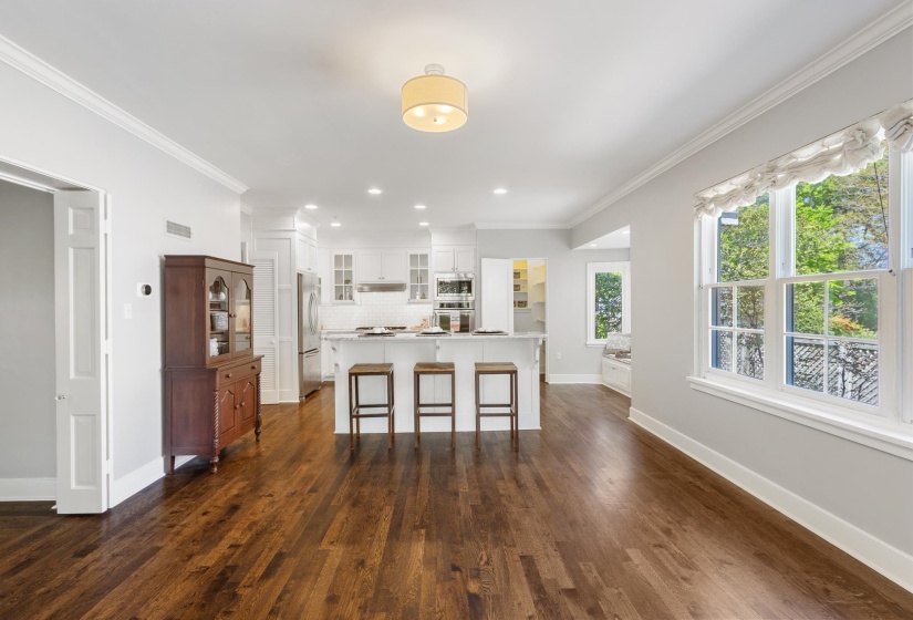 155 ROSE RD, Memphis, Tennessee 38117, 4 Bedrooms Bedrooms, 10 Rooms Rooms,3 BathroomsBathrooms,Residential,For Sale,ROSE,10193950