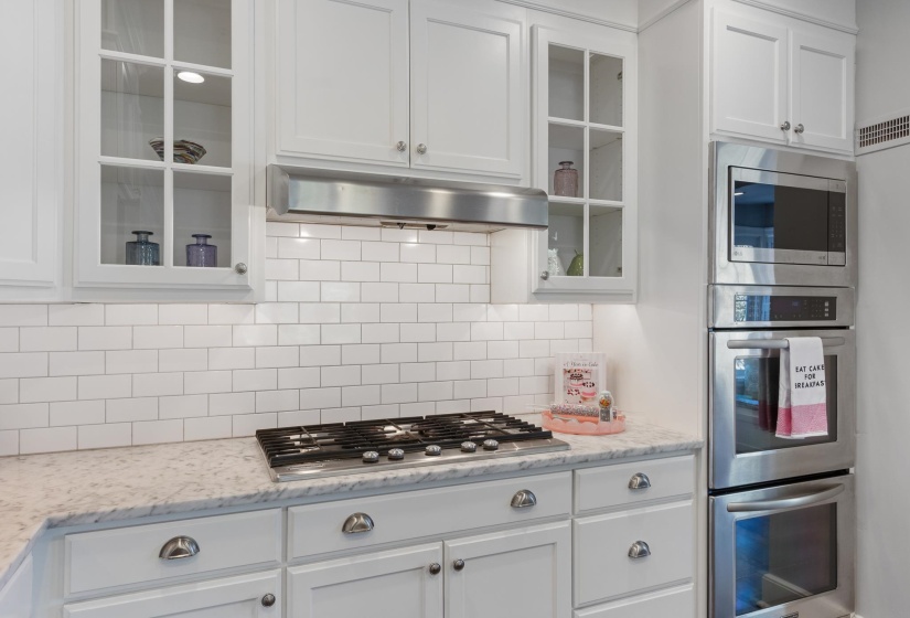 155 ROSE RD, Memphis, Tennessee 38117, 4 Bedrooms Bedrooms, 10 Rooms Rooms,3 BathroomsBathrooms,Residential,For Sale,ROSE,10193950