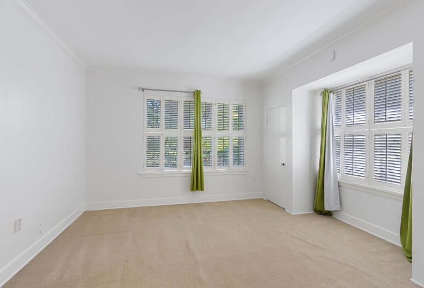 155 ROSE RD, Memphis, Tennessee 38117, 4 Bedrooms Bedrooms, 10 Rooms Rooms,3 BathroomsBathrooms,Residential,For Sale,ROSE,10193950