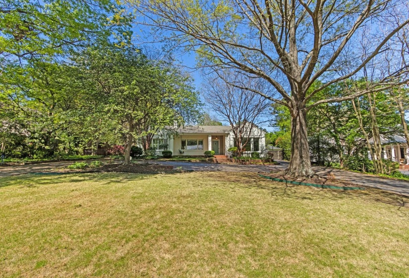 155 ROSE RD, Memphis, Tennessee 38117, 4 Bedrooms Bedrooms, 10 Rooms Rooms,3 BathroomsBathrooms,Residential,For Sale,ROSE,10193950