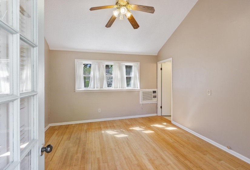 155 ROSE RD, Memphis, Tennessee 38117, 4 Bedrooms Bedrooms, 10 Rooms Rooms,3 BathroomsBathrooms,Residential,For Sale,ROSE,10193950