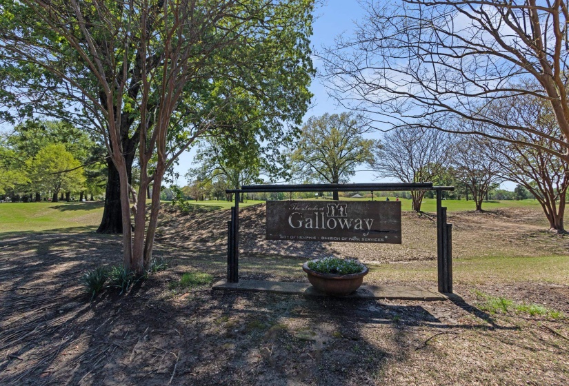 155 ROSE RD, Memphis, Tennessee 38117, 4 Bedrooms Bedrooms, 10 Rooms Rooms,3 BathroomsBathrooms,Residential,For Sale,ROSE,10193950