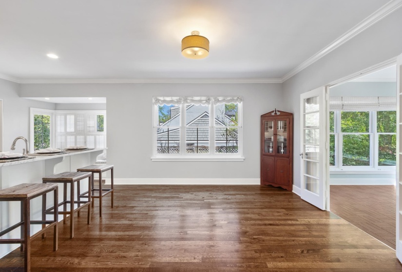 155 ROSE RD, Memphis, Tennessee 38117, 4 Bedrooms Bedrooms, 10 Rooms Rooms,3 BathroomsBathrooms,Residential,For Sale,ROSE,10193950