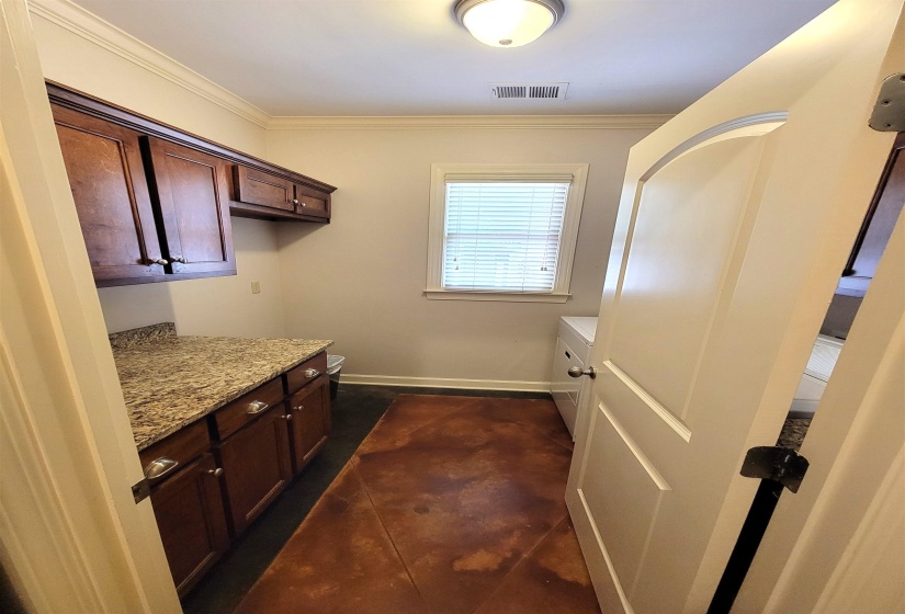 749 ECHLES CT, Memphis, Tennessee 38111, 5 Bedrooms Bedrooms, 8 Rooms Rooms,3 BathroomsBathrooms,Residential,For Sale,ECHLES,10193989