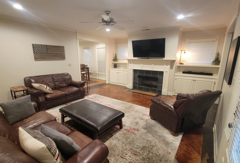 749 ECHLES CT, Memphis, Tennessee 38111, 5 Bedrooms Bedrooms, 8 Rooms Rooms,3 BathroomsBathrooms,Residential,For Sale,ECHLES,10193989