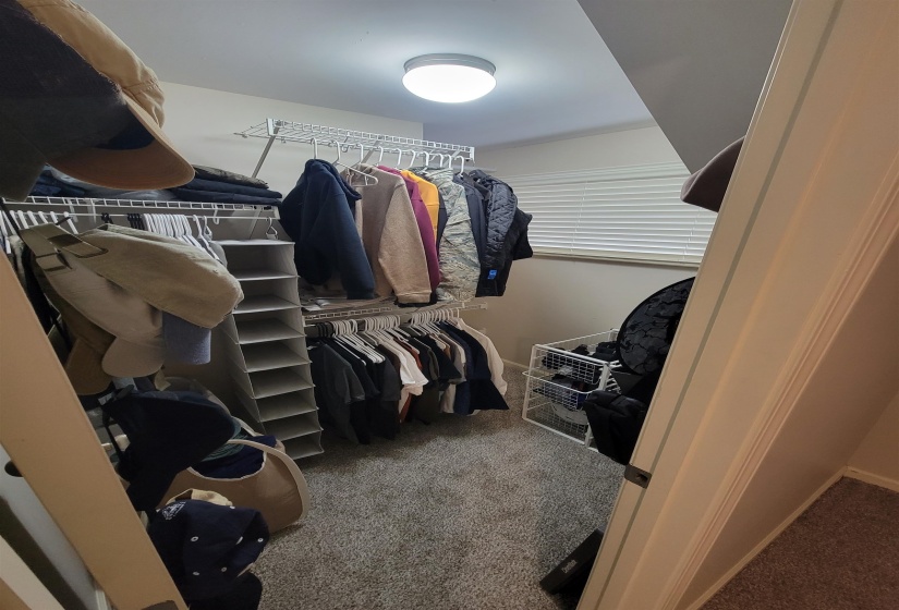 749 ECHLES CT, Memphis, Tennessee 38111, 5 Bedrooms Bedrooms, 8 Rooms Rooms,3 BathroomsBathrooms,Residential,For Sale,ECHLES,10193989