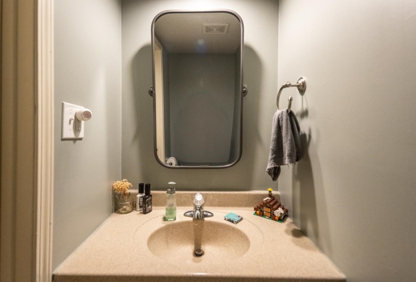 5718 QUINCE RD, Memphis, Tennessee 38119, 2 Bedrooms Bedrooms, 5 Rooms Rooms,1.1 BathroomsBathrooms,Residential,For Sale,QUINCE,10193995