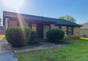 4710 HILLBROOK RD, Memphis, Tennessee 38109, 4 Bedrooms Bedrooms, 6 Rooms Rooms,2 BathroomsBathrooms,Residential,For Sale,HILLBROOK,10194066 4710 HILLBROOK RD, Memphis, Tennessee 38109, 4 Bedrooms Bedrooms, 6 Rooms Rooms,2 BathroomsBathrooms,Residential,For Sale,HILLBROOK,10194066