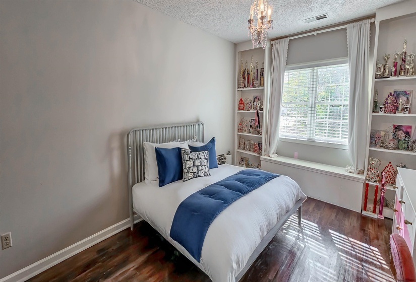 5712 CHESTER ST, Arlington, Tennessee 38002, 5 Bedrooms Bedrooms, 9 Rooms Rooms,3.1 BathroomsBathrooms,Residential,For Sale,CHESTER,10187301