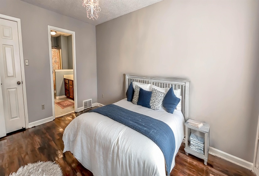 5712 CHESTER ST, Arlington, Tennessee 38002, 5 Bedrooms Bedrooms, 9 Rooms Rooms,3.1 BathroomsBathrooms,Residential,For Sale,CHESTER,10187301