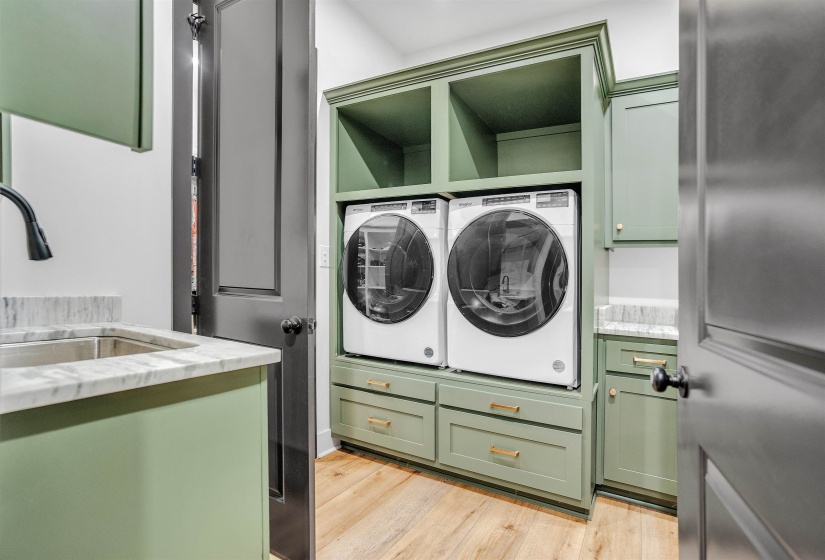 70 NATIVE LEAF CV, Savannah, Tennessee 38372, 6 Bedrooms Bedrooms, 19 Rooms Rooms,5.1 BathroomsBathrooms,Residential,For Sale,NATIVE LEAF,10193535