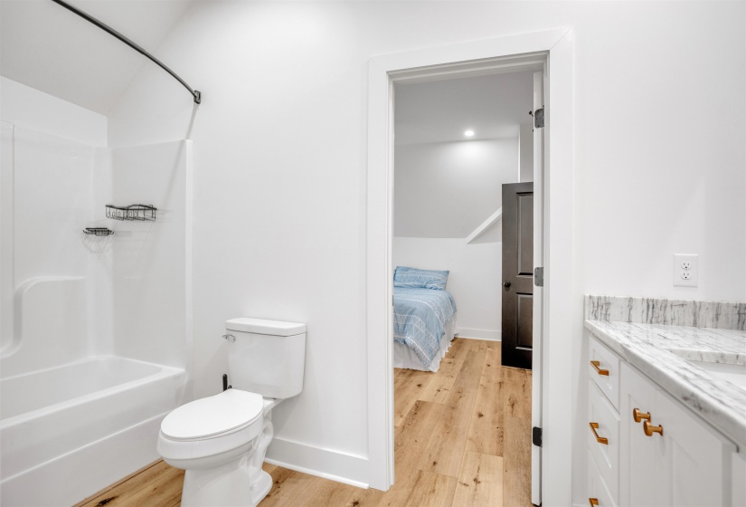 70 NATIVE LEAF CV, Savannah, Tennessee 38372, 6 Bedrooms Bedrooms, 19 Rooms Rooms,5.1 BathroomsBathrooms,Residential,For Sale,NATIVE LEAF,10193535