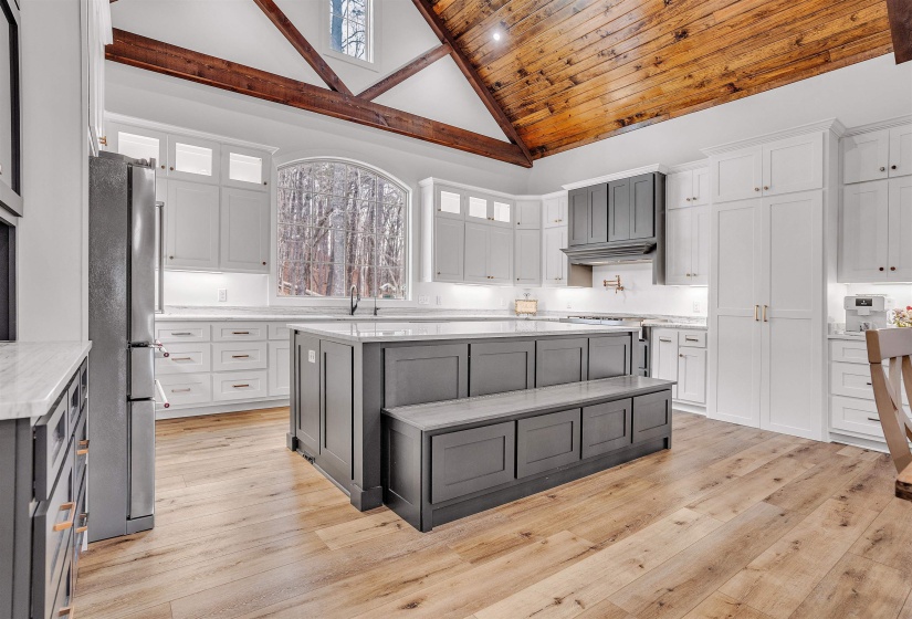 70 NATIVE LEAF CV, Savannah, Tennessee 38372, 6 Bedrooms Bedrooms, 19 Rooms Rooms,5.1 BathroomsBathrooms,Residential,For Sale,NATIVE LEAF,10193535