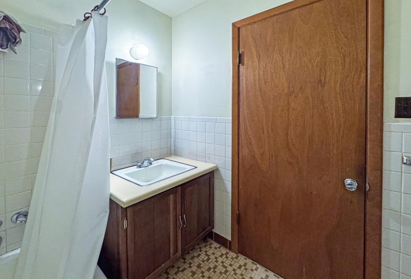 2436 FRAYSER BLVD, Memphis, Tennessee 38127, 4 Bedrooms Bedrooms, 10 Rooms Rooms,2 BathroomsBathrooms,Residential,For Sale,FRAYSER,10194670