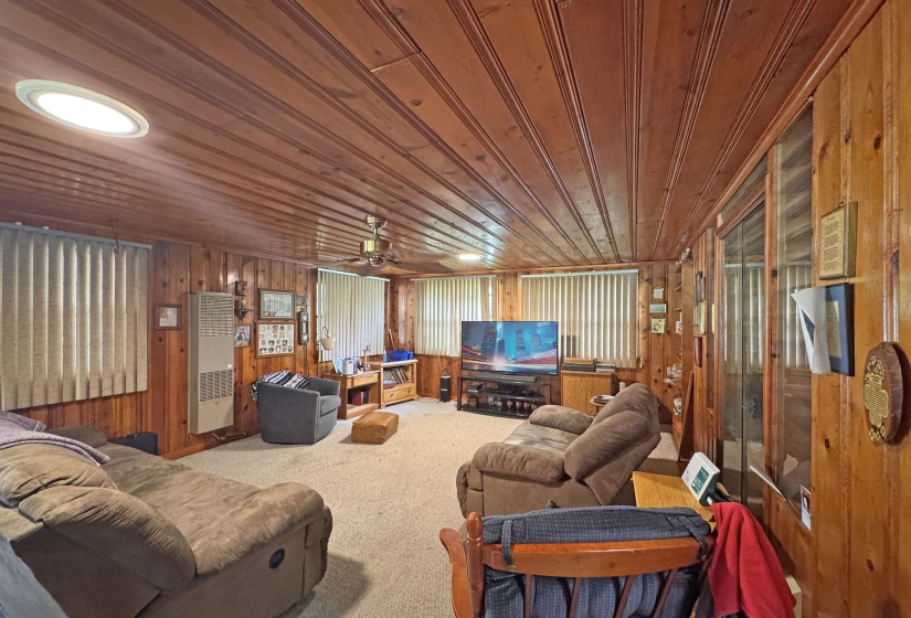2436 FRAYSER BLVD, Memphis, Tennessee 38127, 4 Bedrooms Bedrooms, 10 Rooms Rooms,2 BathroomsBathrooms,Residential,For Sale,FRAYSER,10194670