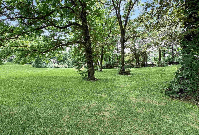 2436 FRAYSER BLVD, Memphis, Tennessee 38127, 4 Bedrooms Bedrooms, 10 Rooms Rooms,2 BathroomsBathrooms,Residential,For Sale,FRAYSER,10194670