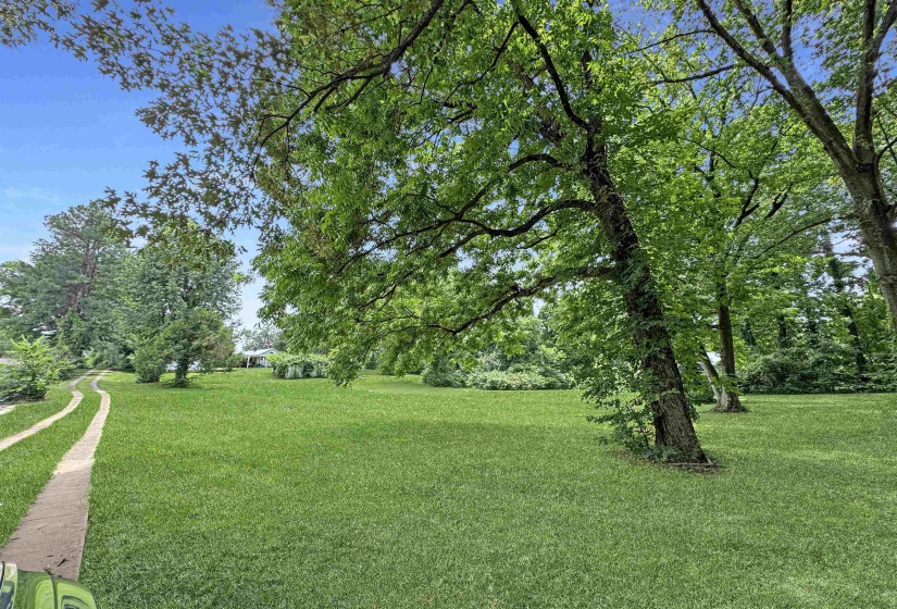 2436 FRAYSER BLVD, Memphis, Tennessee 38127, 4 Bedrooms Bedrooms, 10 Rooms Rooms,2 BathroomsBathrooms,Residential,For Sale,FRAYSER,10194670