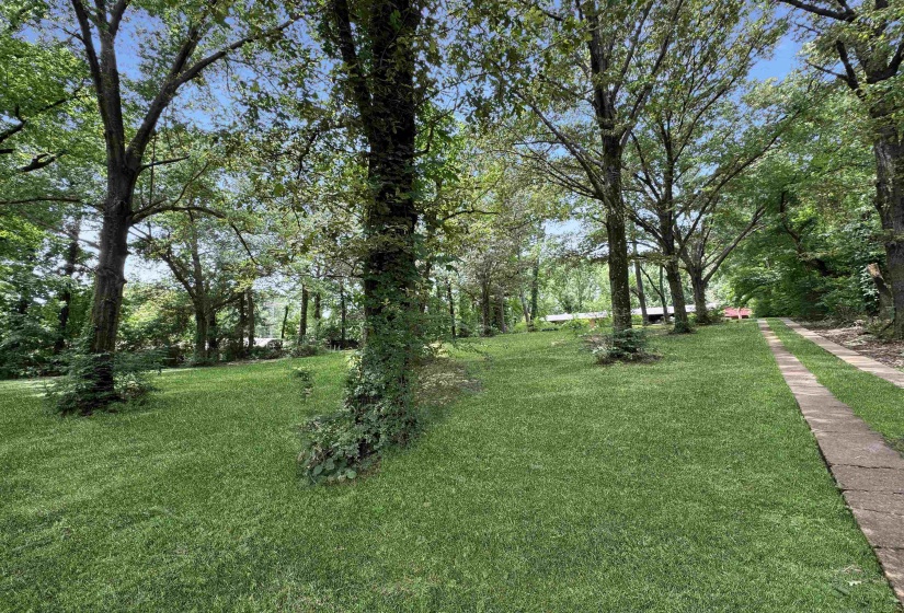 2436 FRAYSER BLVD, Memphis, Tennessee 38127, 4 Bedrooms Bedrooms, 10 Rooms Rooms,2 BathroomsBathrooms,Residential,For Sale,FRAYSER,10194670