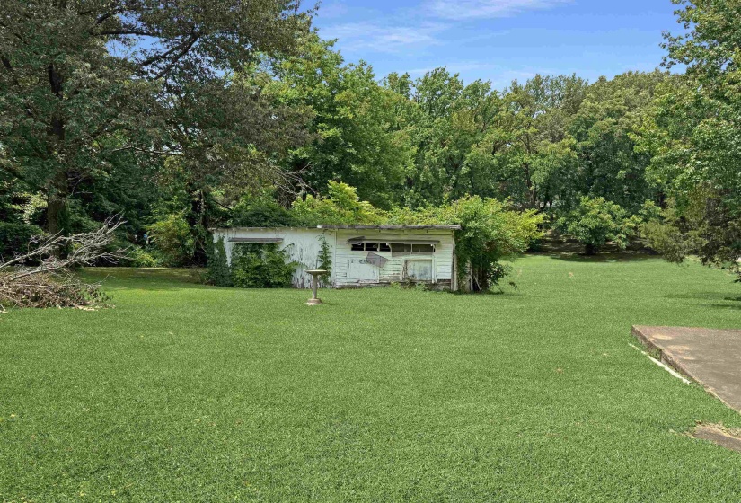2436 FRAYSER BLVD, Memphis, Tennessee 38127, 4 Bedrooms Bedrooms, 10 Rooms Rooms,2 BathroomsBathrooms,Residential,For Sale,FRAYSER,10194670