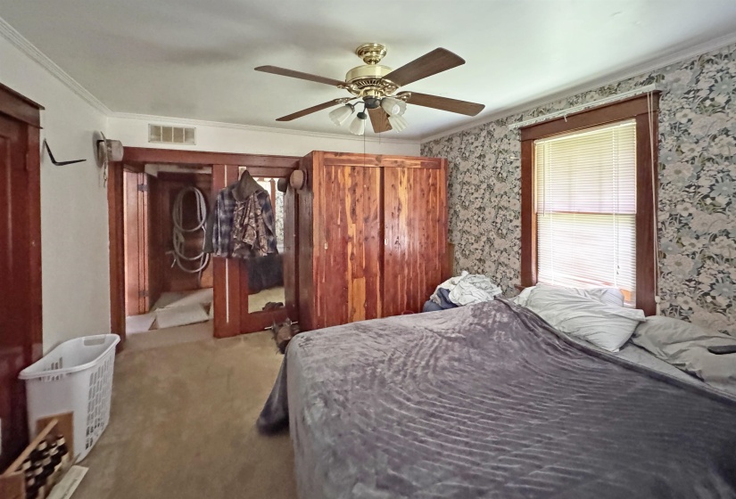 2436 FRAYSER BLVD, Memphis, Tennessee 38127, 4 Bedrooms Bedrooms, 10 Rooms Rooms,2 BathroomsBathrooms,Residential,For Sale,FRAYSER,10194670