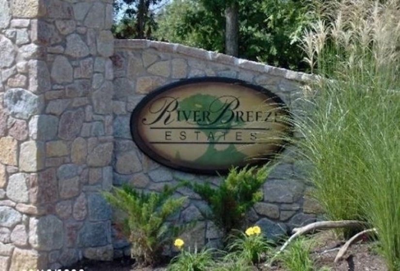0 RIVER BREEZE DR, Sugar Tree, Tennessee 38380, ,Land,For Sale,RIVER BREEZE,10194884